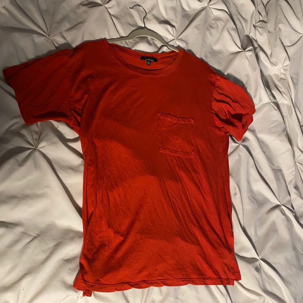 Orange/Rust TShirt w/Front Pocket/Low Side Slits